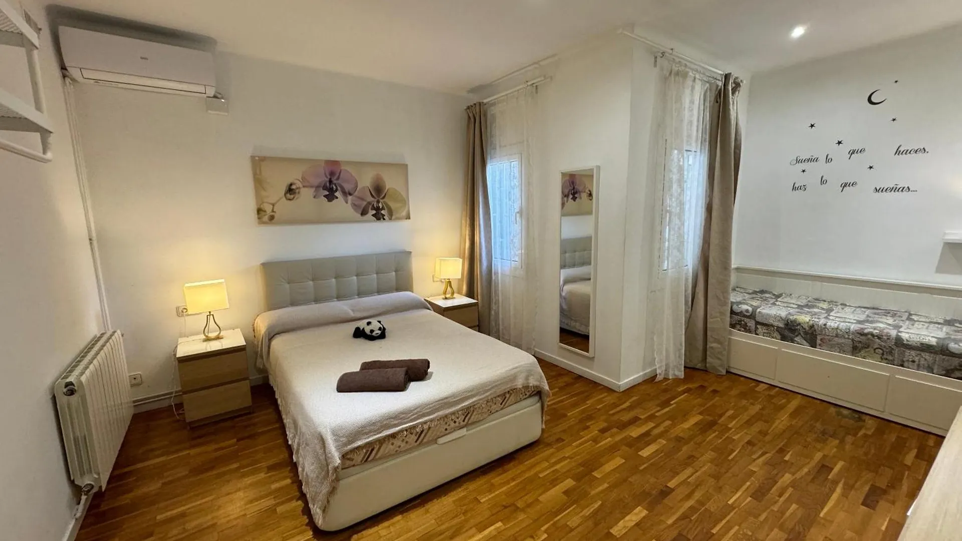 Bed & Breakfast Rooms Aragon Barcelona